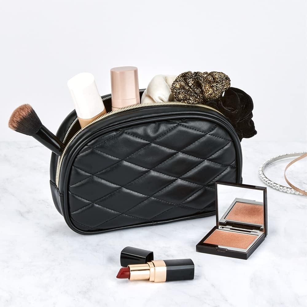 image:imageConair Small Makeup Bag Cosmetic Bag for Everyday TouchUps or Jewelery Perfect Size for Purse or CarryOn Small Organizer Shape in Black Diamond Quilt