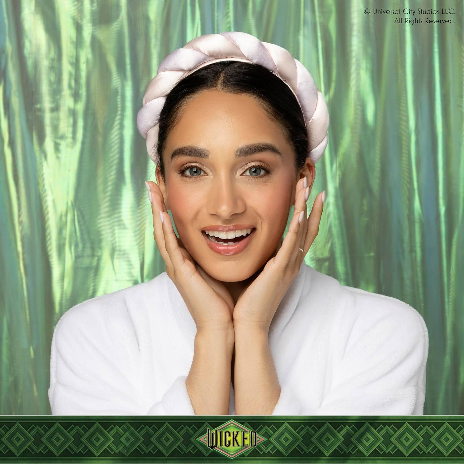 image:imageWicked Elphaba Satin Twisted Spa Headband Makeup Headband Scunci by ConairGlinda Pink